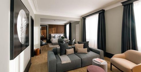hotel room image