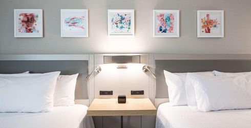 hotel room image