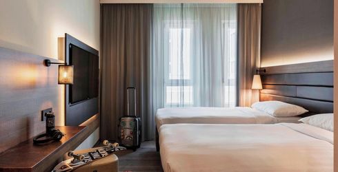 hotel room image