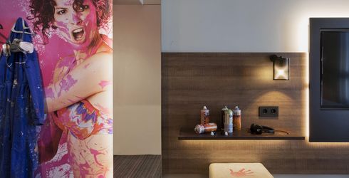 hotel room image