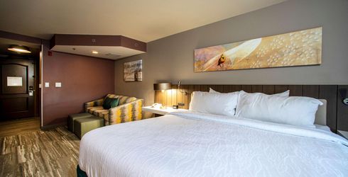 hotel room image