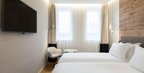 hotel room image