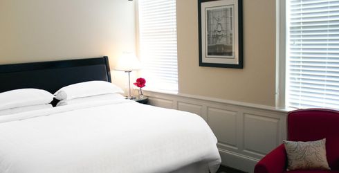 hotel room image