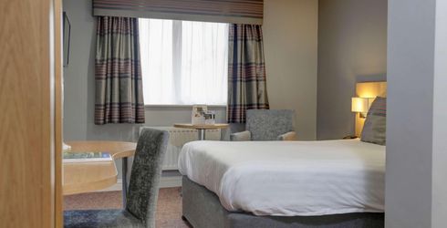 hotel room image