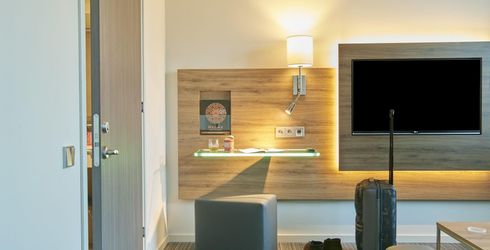 hotel room image