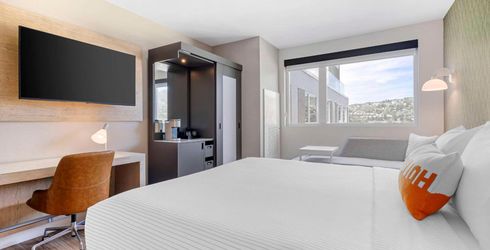 hotel room image