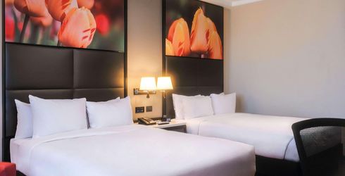 hotel room image