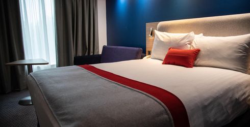 hotel room image