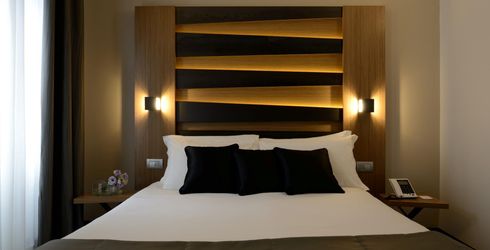 hotel room image