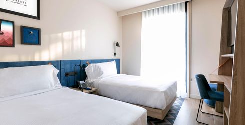 hotel room image
