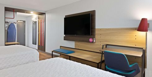 hotel room image