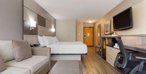 hotel room image