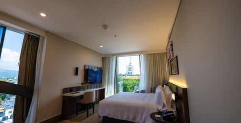 hotel room image