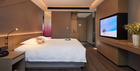 hotel room image
