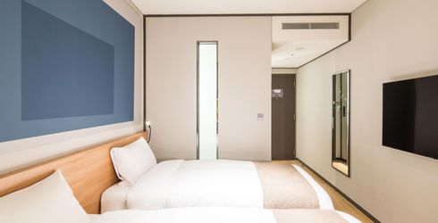 hotel room image