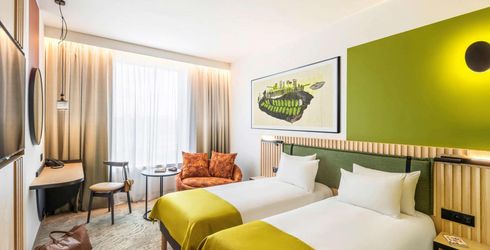 hotel room image