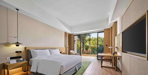 hotel room image