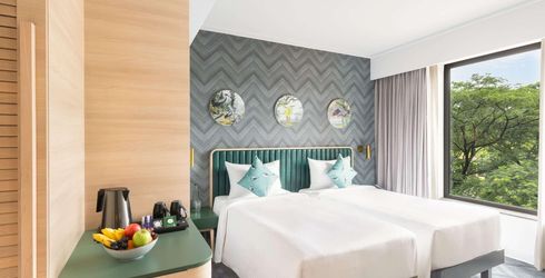 hotel room image
