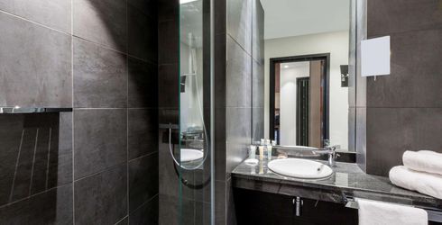 hotel room image