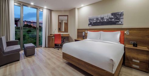 hotel room image
