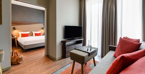 hotel room image