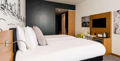 hotel room image