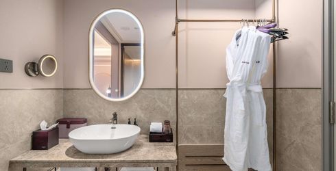 hotel room image
