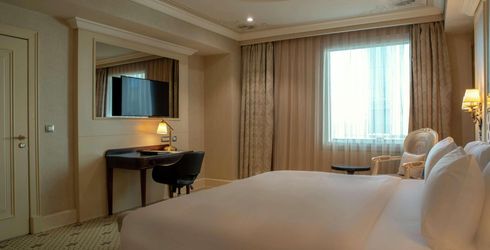 hotel room image