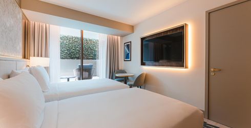 hotel room image