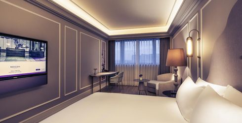hotel room image