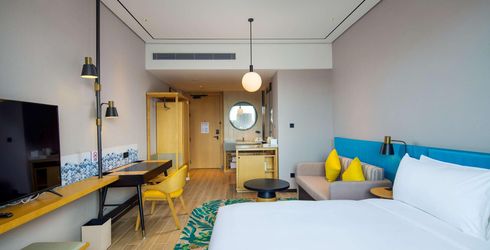 hotel room image
