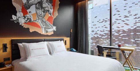 hotel room image