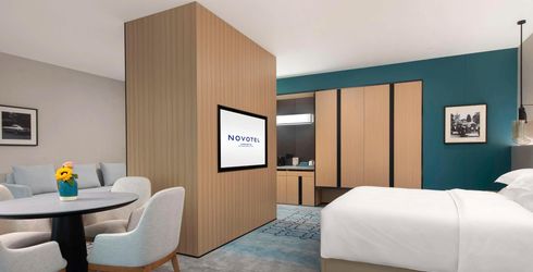 hotel room image
