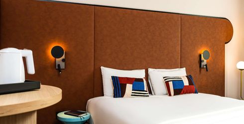 hotel room image
