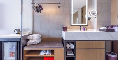 hotel room image