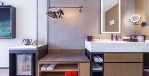 hotel room image