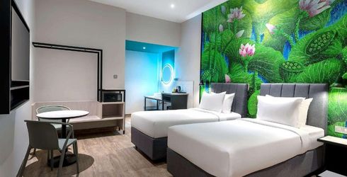 hotel room image