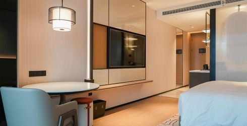 hotel room image