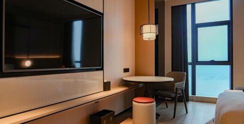hotel room image