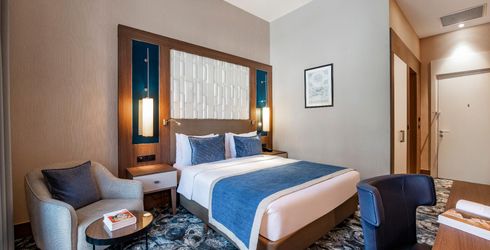 hotel room image