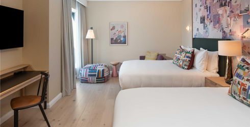 hotel room image
