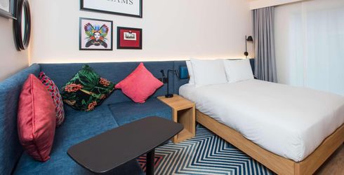 hotel room image