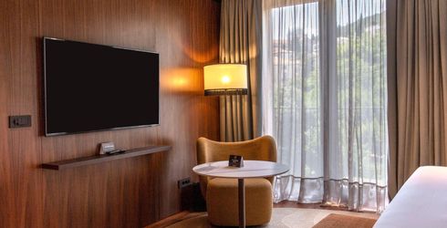 hotel room image