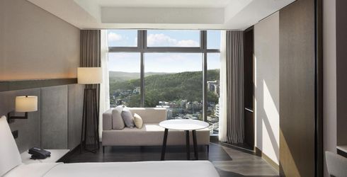 hotel room image
