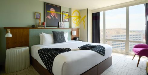 hotel room image