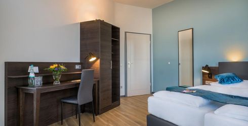 hotel room image