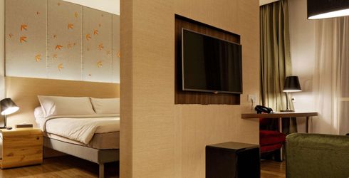 hotel room image
