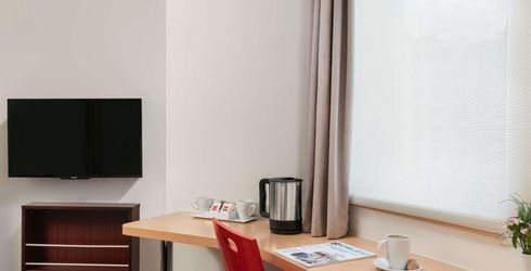 hotel room image
