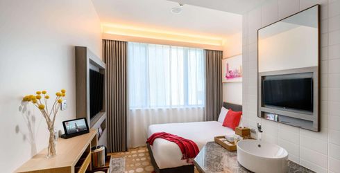 hotel room image