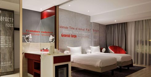 hotel room image
